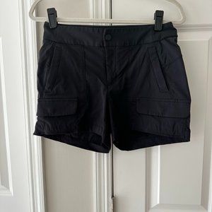 Athleta Trekkie Short 2.0 Black Size 4